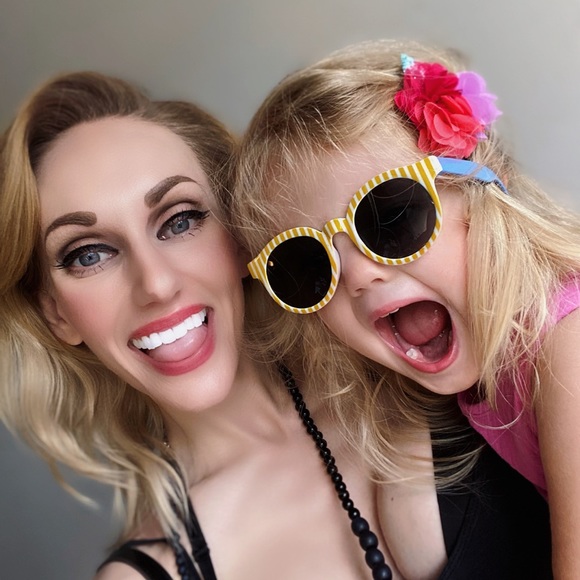 Meet your Posher, Vera - Picture 3 of 6